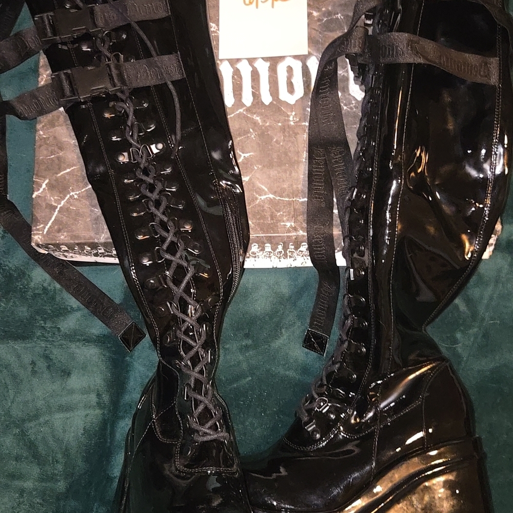 Demonia Wave 315 Platform Boots